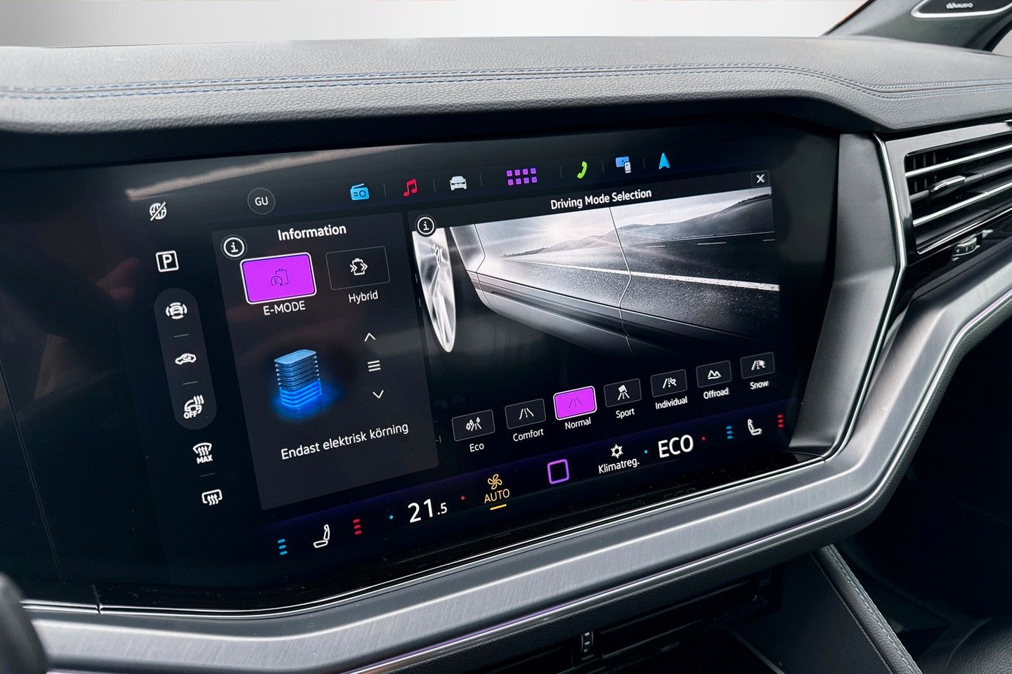 Volkswagen Touareg R 3.0 TSI V6 eHybrid 4Motion - Samsaru's Car Outlet