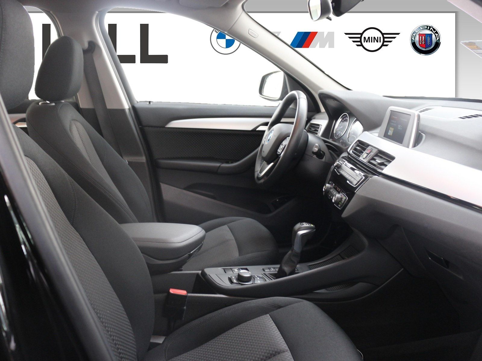 BMW X1 xDrive25e Advantage - Samsaru's Car Outlet