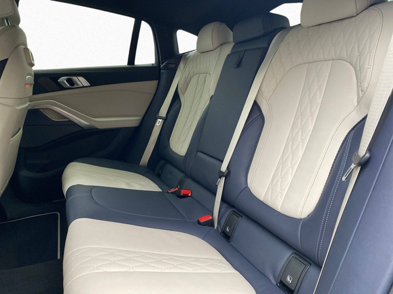 BMW X6 xDr.40d M Sport 22" Skylounge AHK H/K PA+ HUD