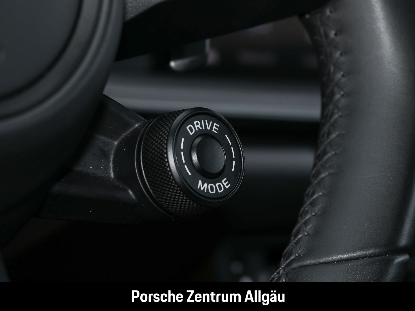 Porsche 992 911 Carrera 4S BOSE Sportabgasanlage Kreide