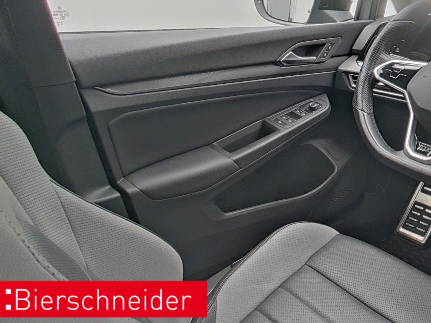 Volkswagen Golf 8 2.0 TDI DSG GTD BLACK-STYLE AHK LEDER PAN
