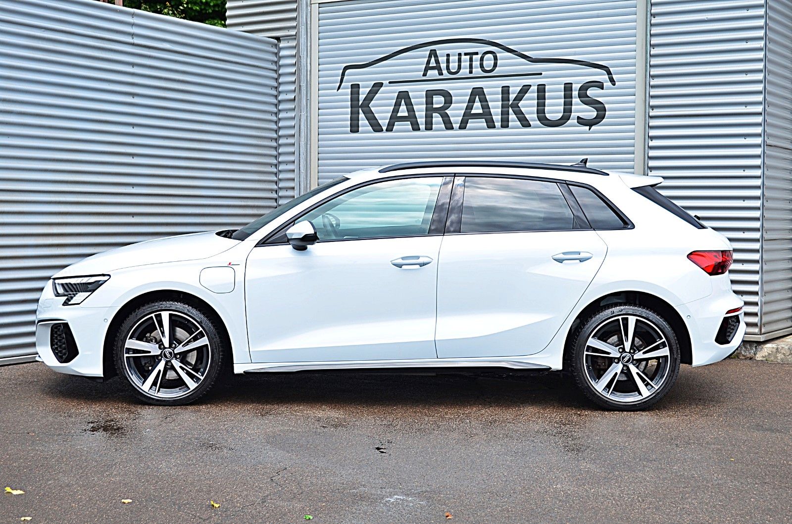 Audi A3 SB 40 TFSI e S.line - Samsaru's Car Outlet