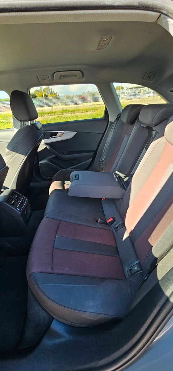 Audi A4 Avant 40 TDI quattro S line - Samsaru's Car Outlet