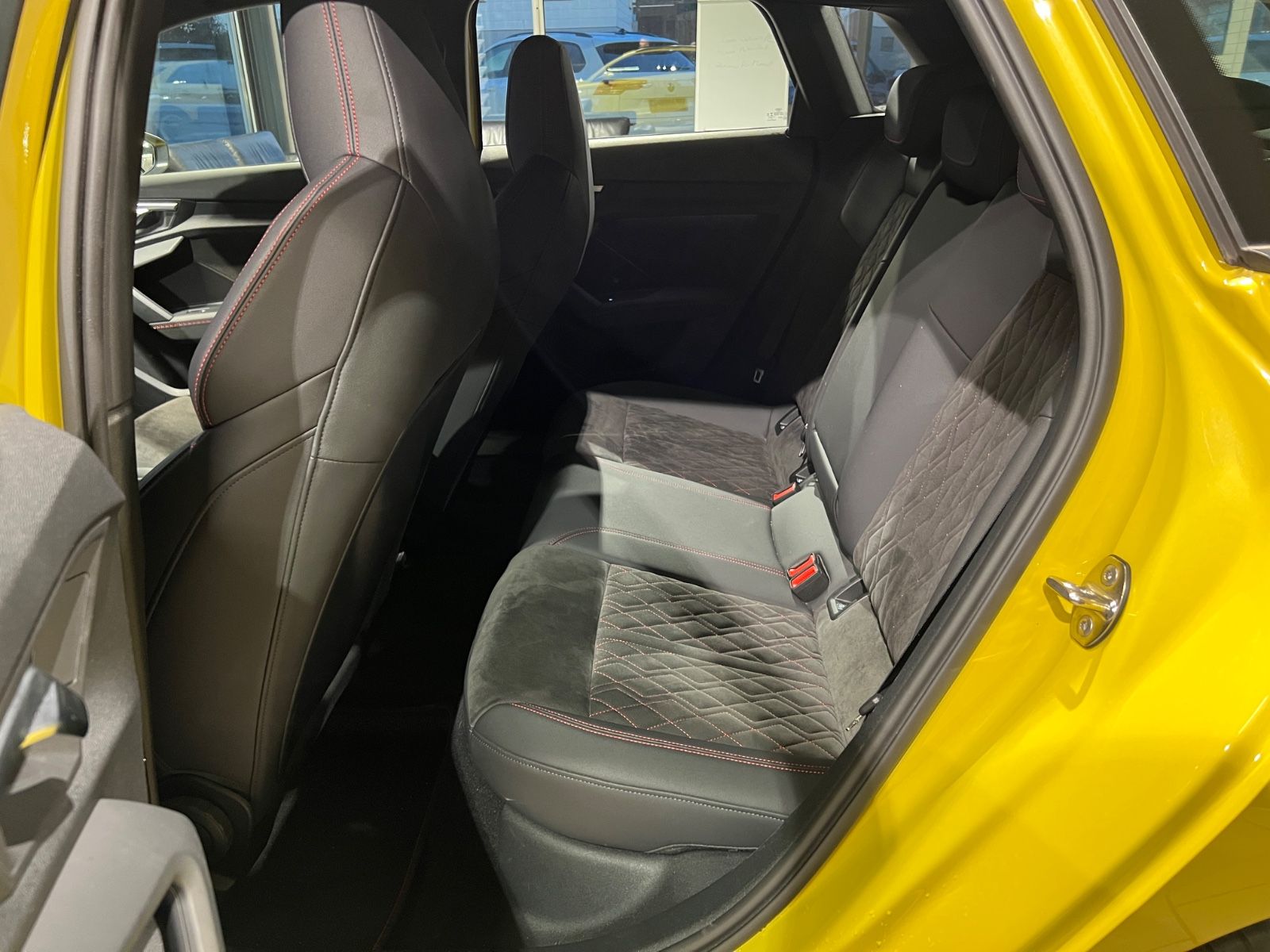Audi A3 Sportback 35 TDI S-LINE*NAVI*Virtual*LED*18*