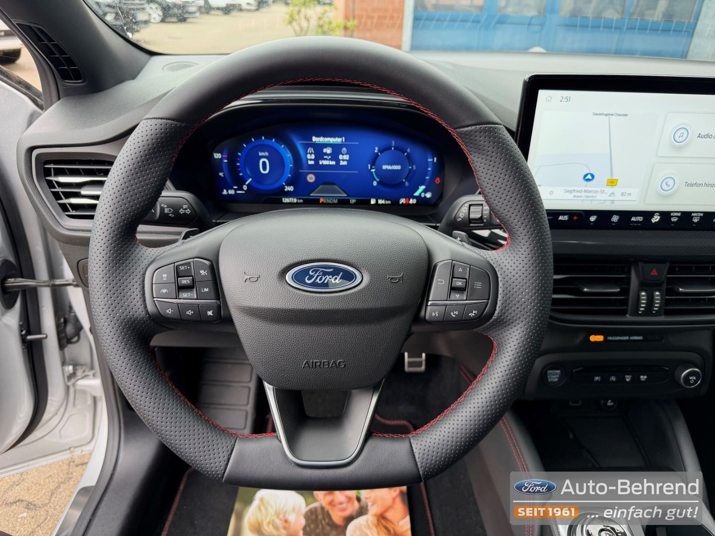 Ford Focus ST-Line X Automatik Panoramadach Kamera