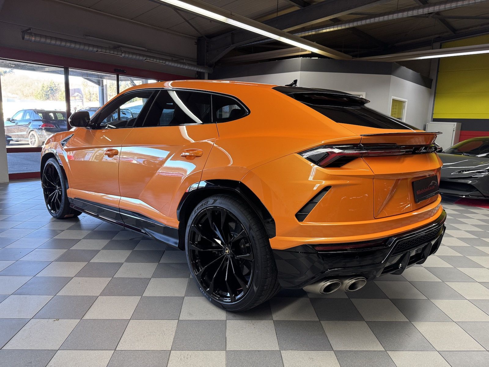 Lamborghini Urus Dt.Auto - Samsaru's Car Outlet