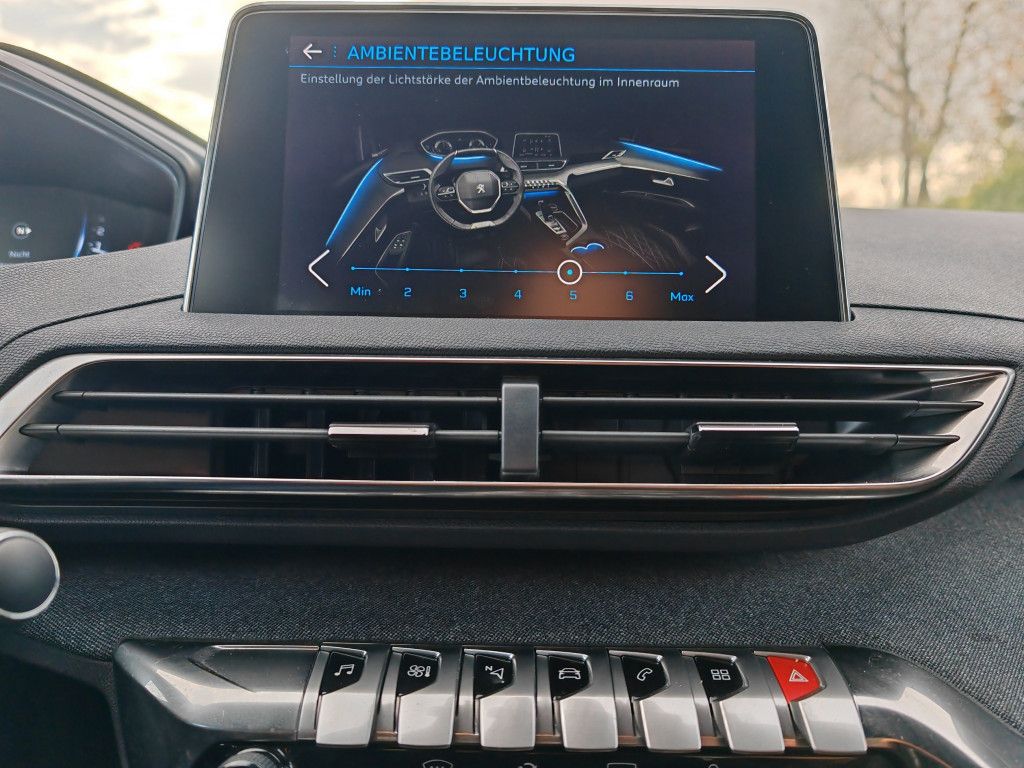 Peugeot 3008 PureTech 130 EAT8 GT-LINE - Samsaru's Car Outlet