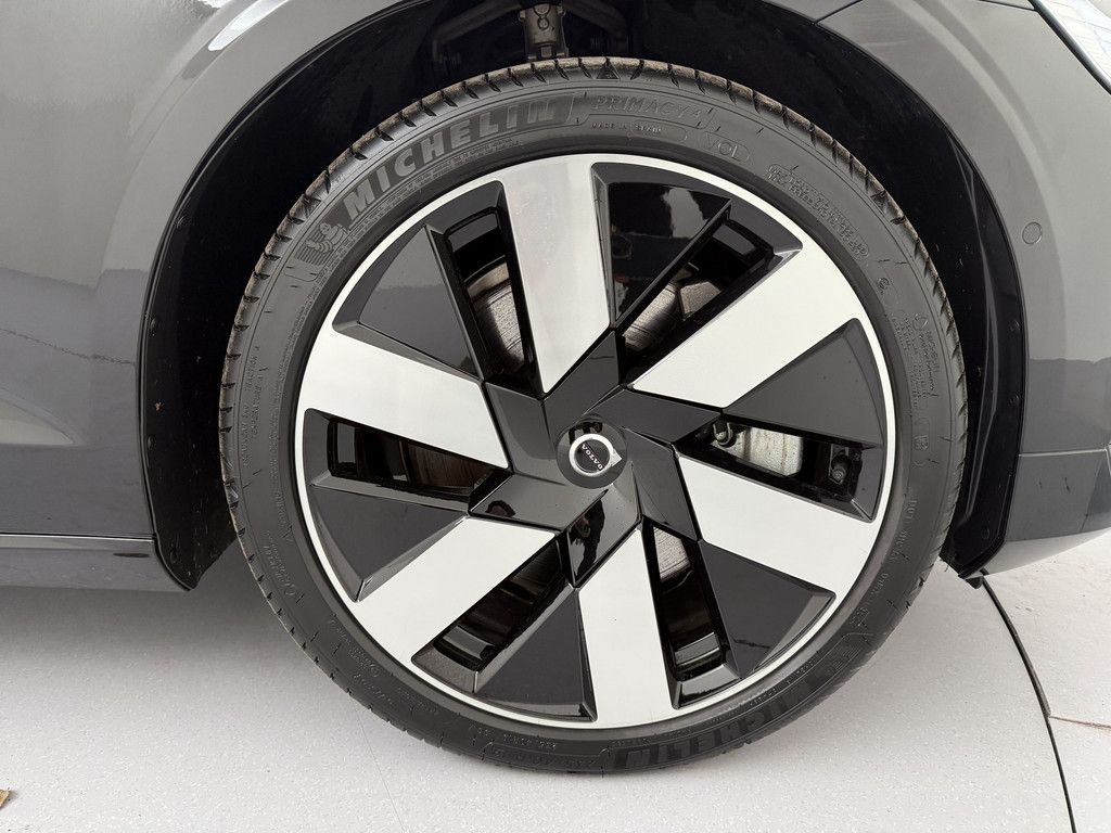 Volvo V60 T6 Ultra Bright Recharge Plug-In Hybrid AWD