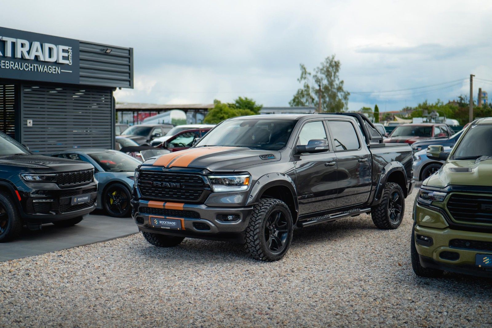 Dodge RAM 5.7 V8 HEMI 4x4 OFFROAD Night-Paket *LED*19%