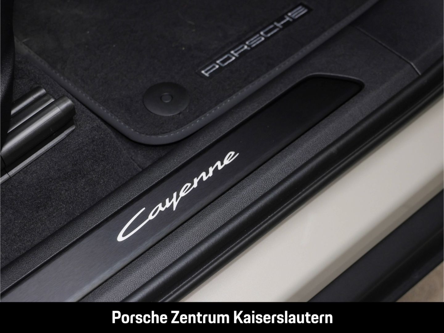 Porsche Cayenne E-Hybrid Coupe BOSE Panorama LED-Matrix