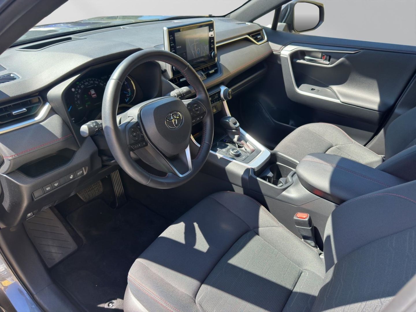Toyota RAV 4 2.5 Plug-in Hybrid 4x4 - Samsaru's Car Outlet