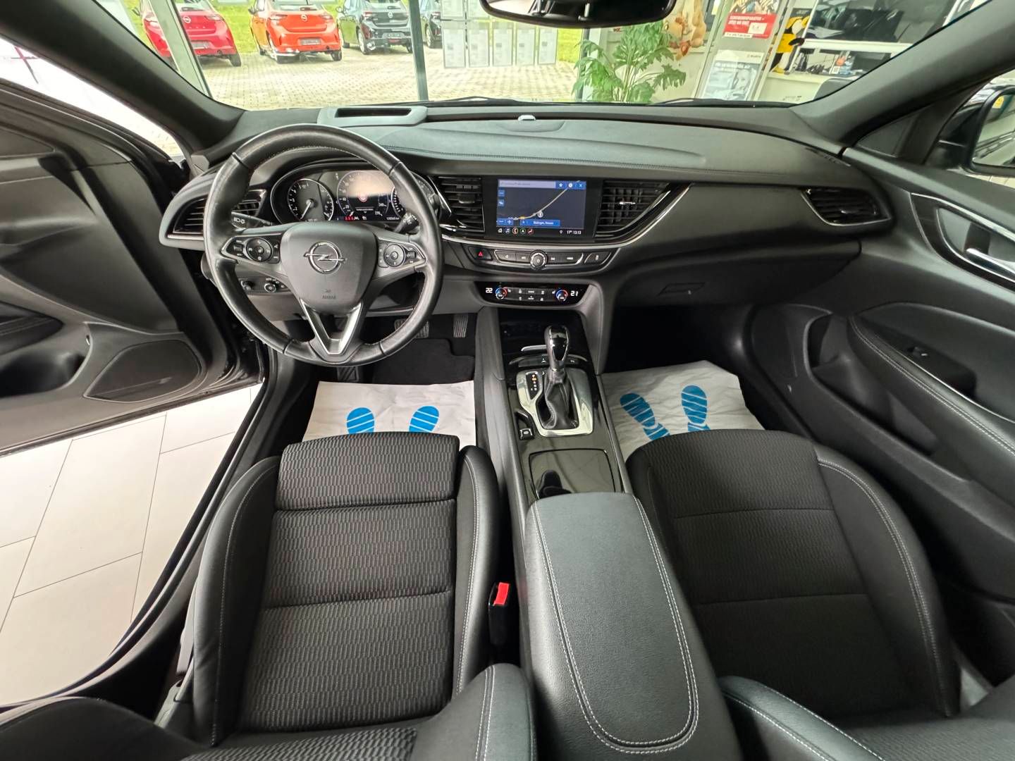 Opel Insignia ST 2.0D(128)AT8 Elegance - Samsaru's Car Outlet