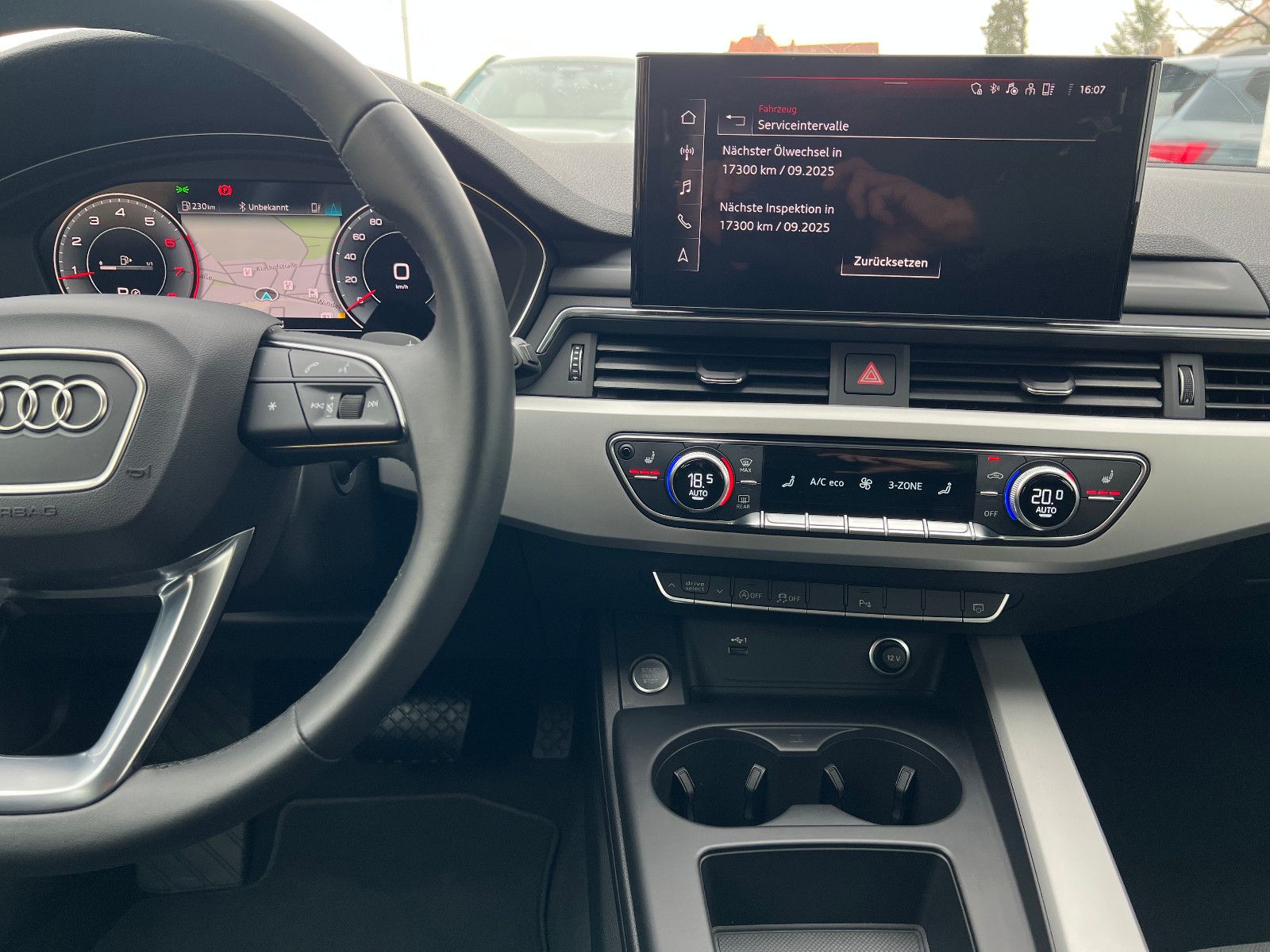 Audi A4 Avant 40 S line - Samsaru's Car Outlet
