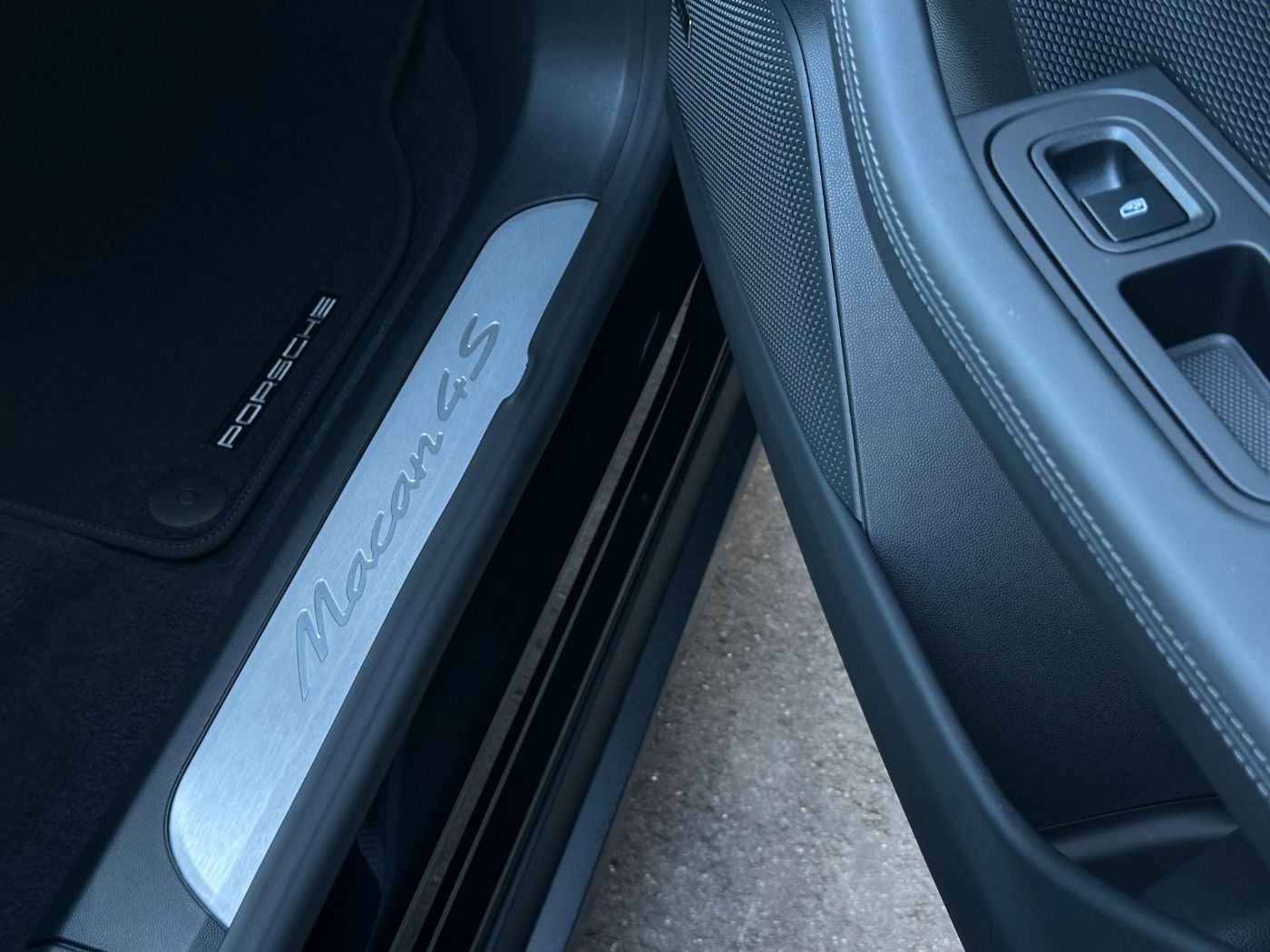 Porsche Macan 4S - Samsaru's Car Outlet