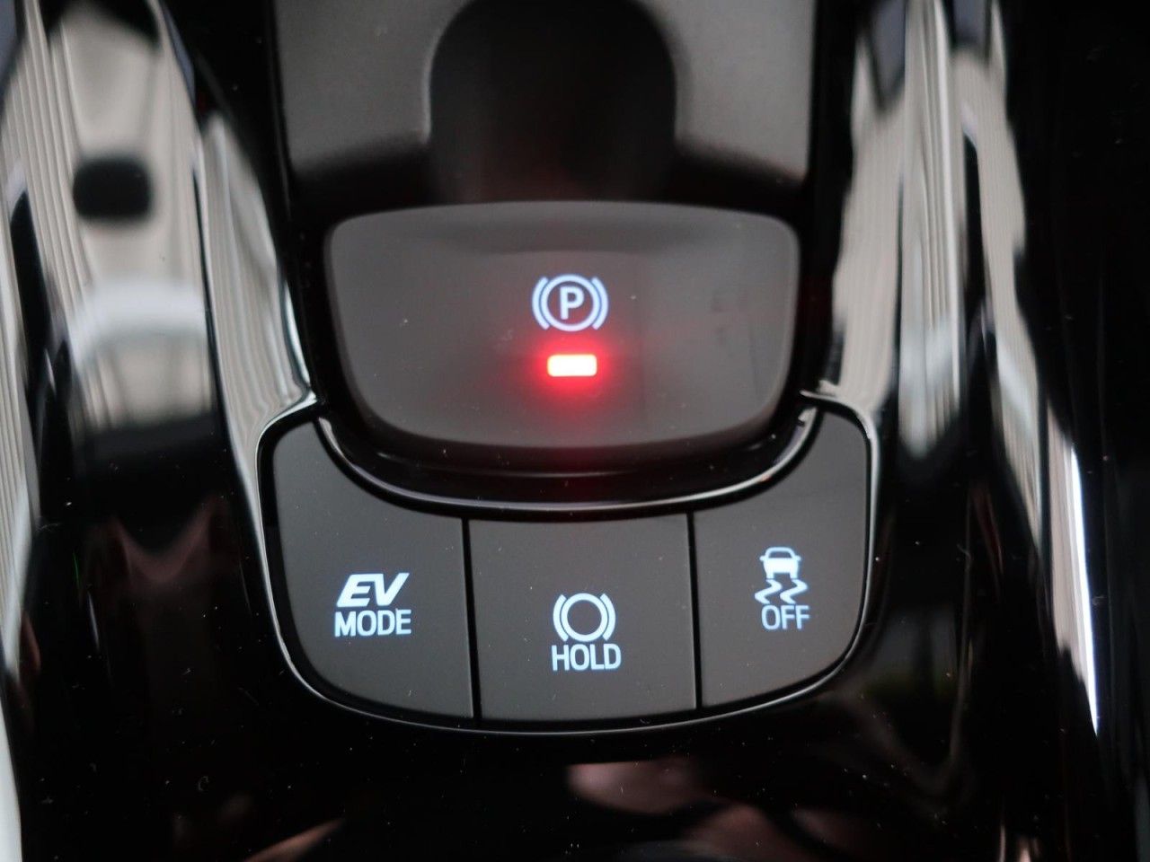Toyota C-HR 2.0 VVTI HYBRID TEAM D NAVI*PDC*KAMERA