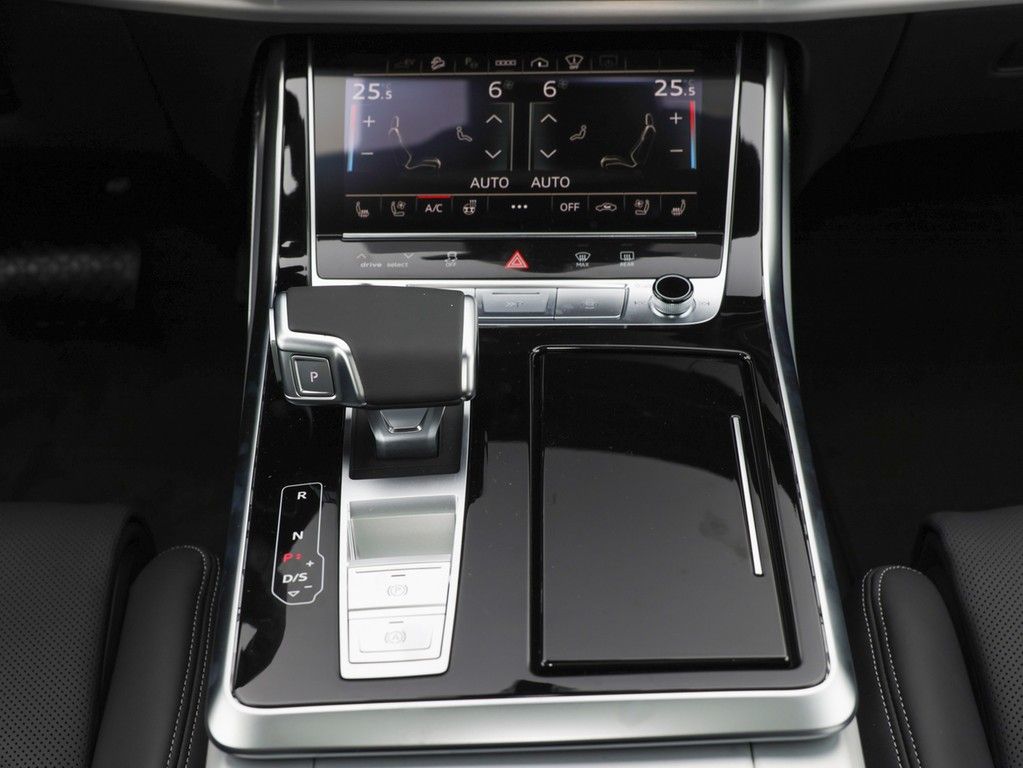 Audi Q7 SUV S line 60 TFSI e quattro