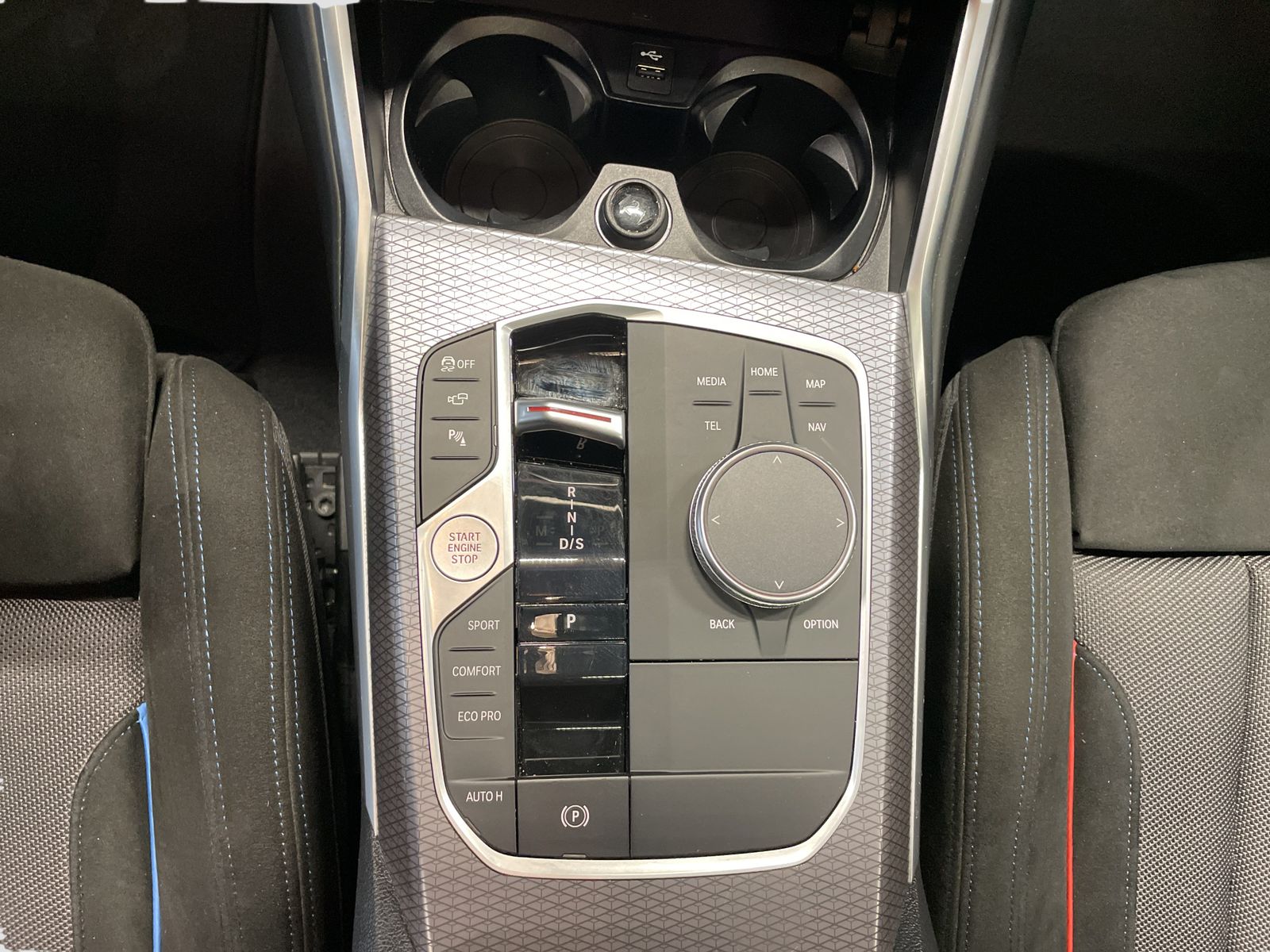 BMW 320d Touring M Sport AHK LiveCockpitProf Kamera