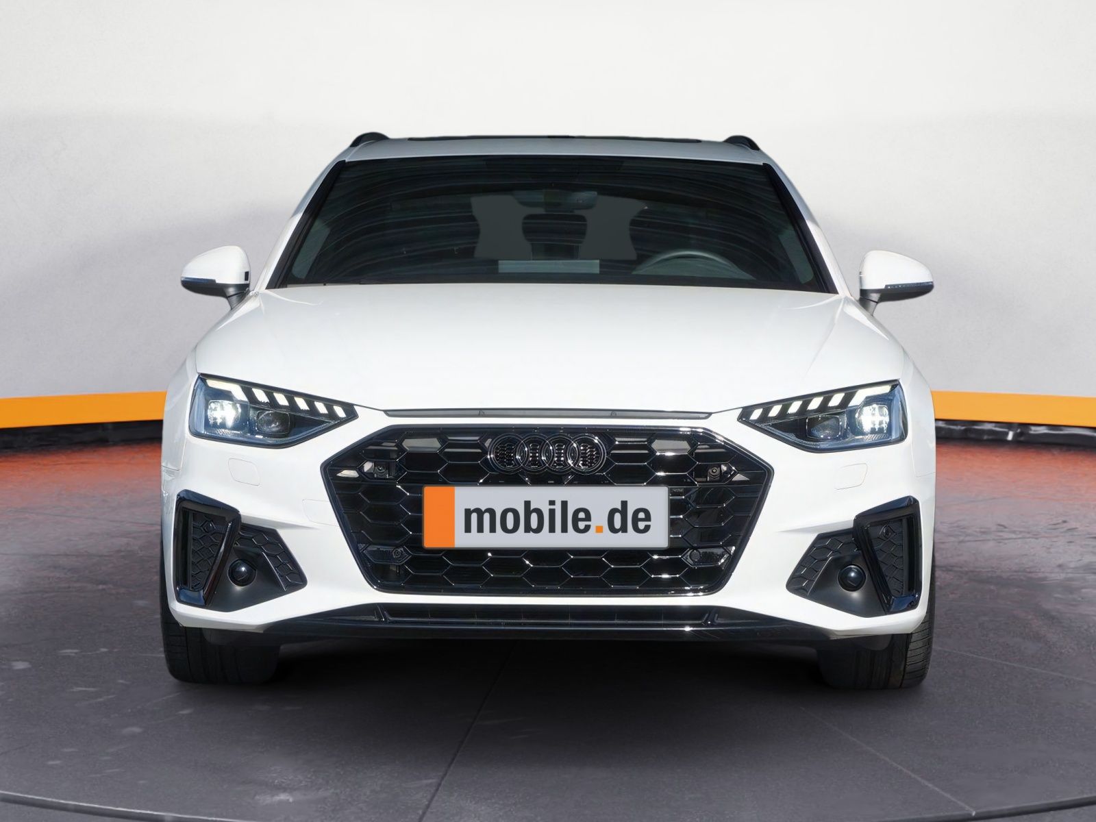 Audi A4 Avant 40 TDi S tronic S line - Samsaru's Car Outlet