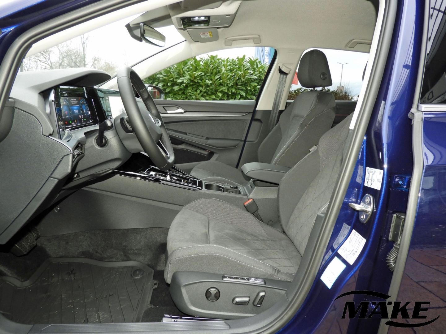 Volkswagen Golf Style 1.4 TSI eHybrid - Samsaru's Car Outlet