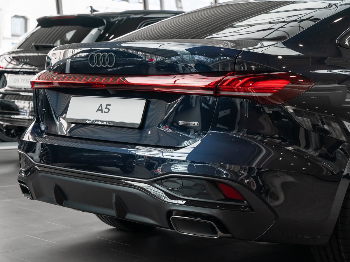 Audi A5 Limousine S-Line Black TFSI quattro TECH PLUS