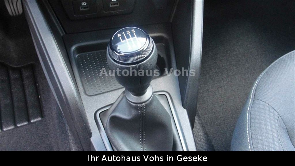 Dacia Duster 1.0 TCe Expression - Samsaru's Car Outlet