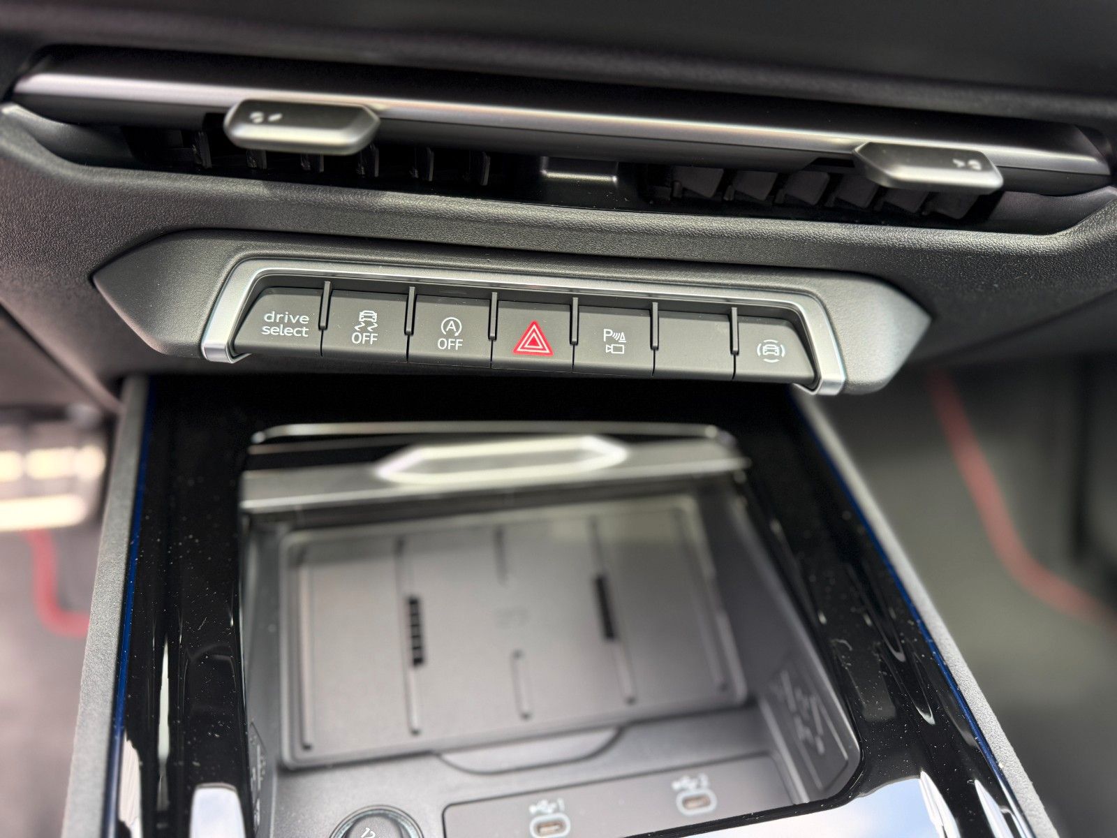 Audi Q3 Sportback S-LINE quattro+AHK+PANO+SONOS