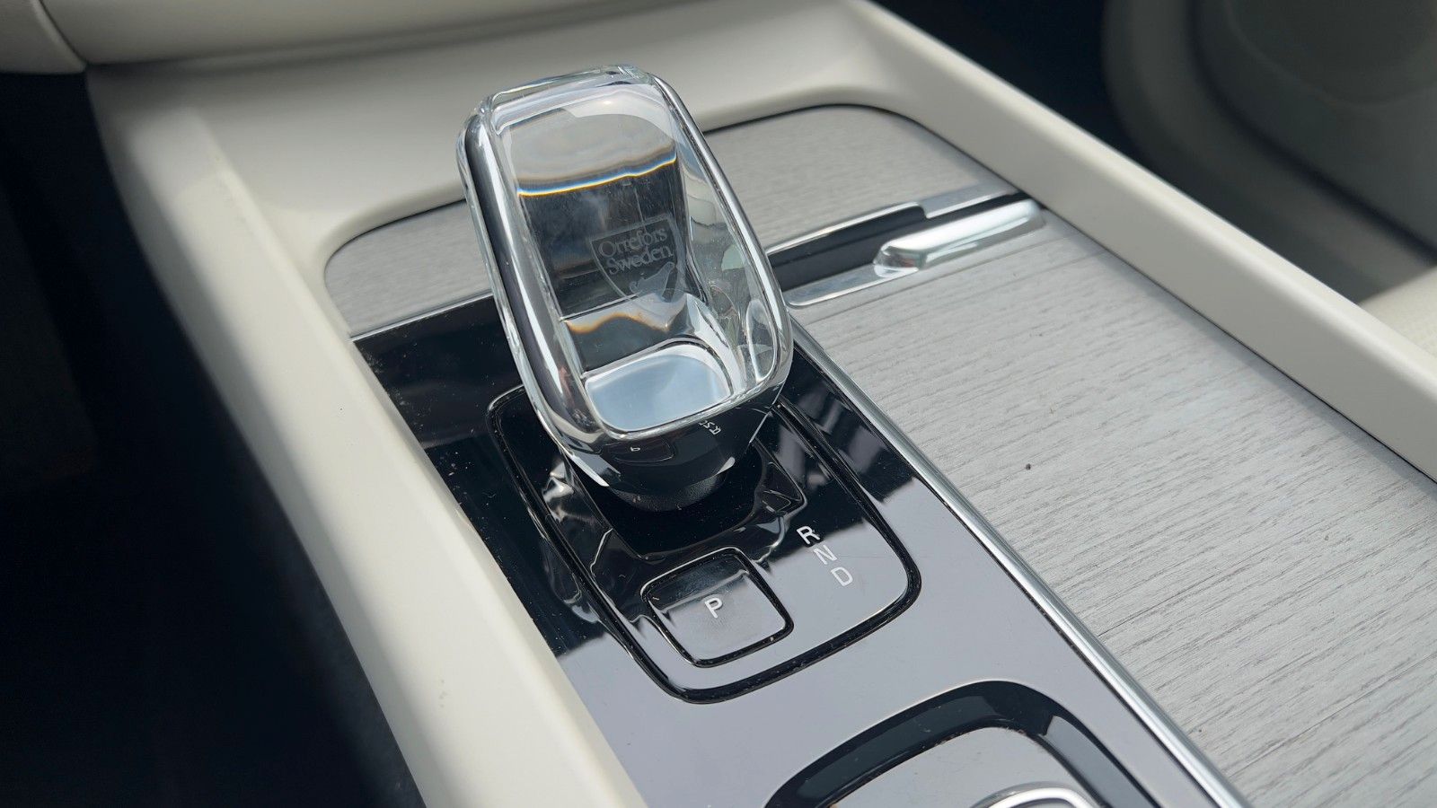 Volvo XC60 B5 D Ultimate Bright AWD*AHK*STHZG*Massage*