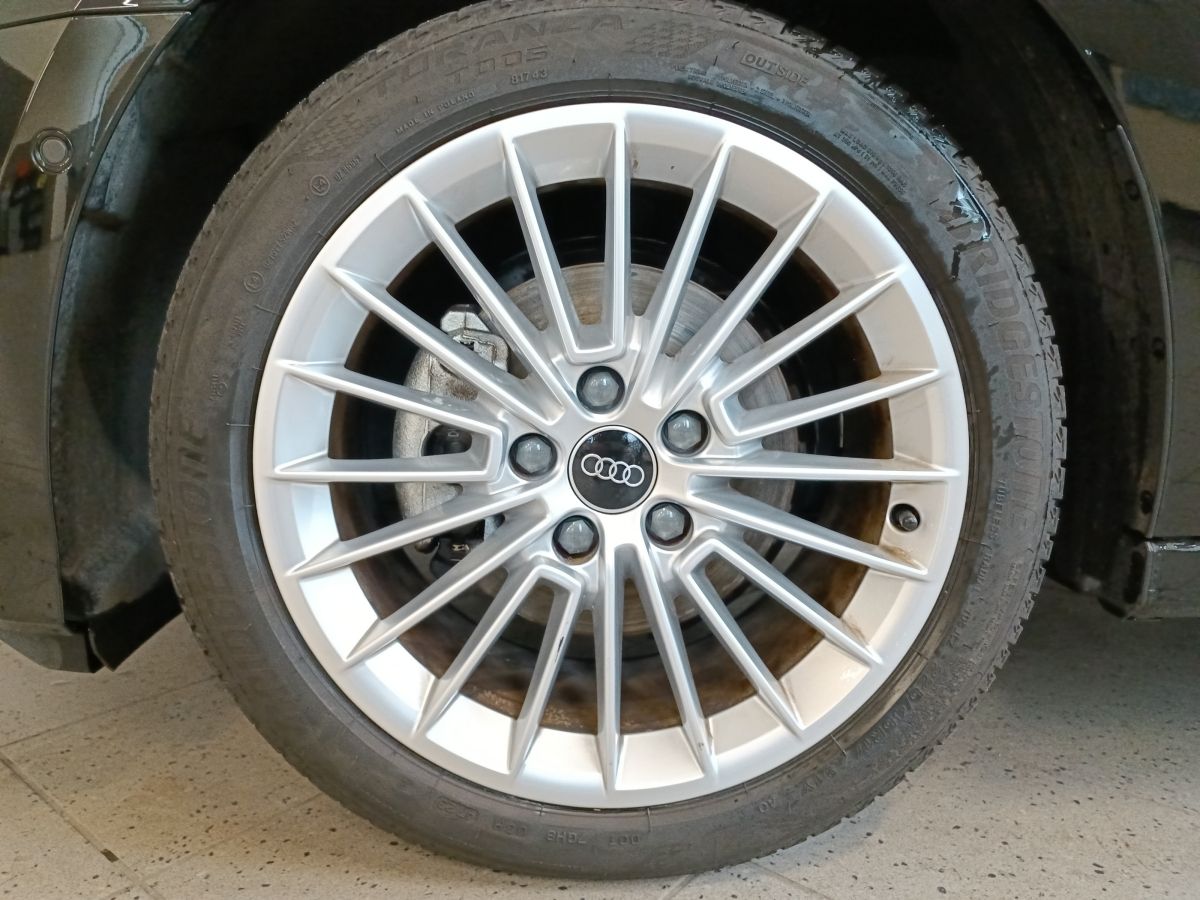 Audi A3 Limousine 35 TFSI Adv. S tronic - Samsaru's Car Outlet