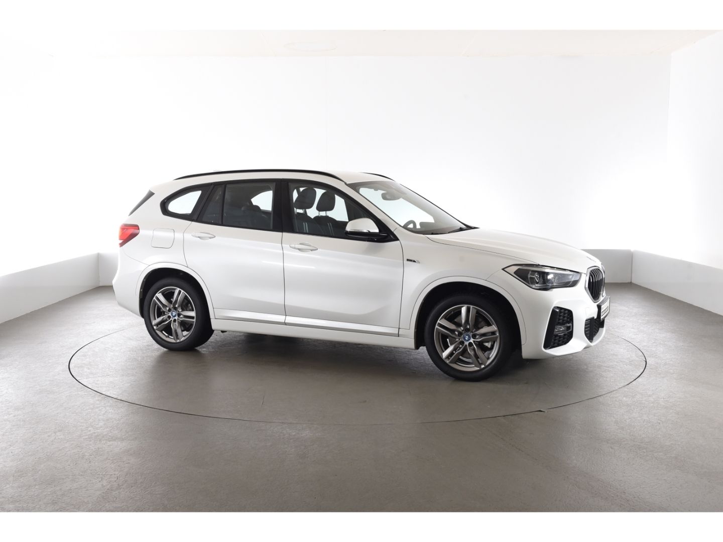 BMW X1 25 e M Sport - Samsaru's Car Outlet