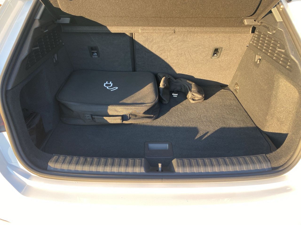 Audi A3 Sportback 40 TFSI e S tronic AHK LED R-Kamera