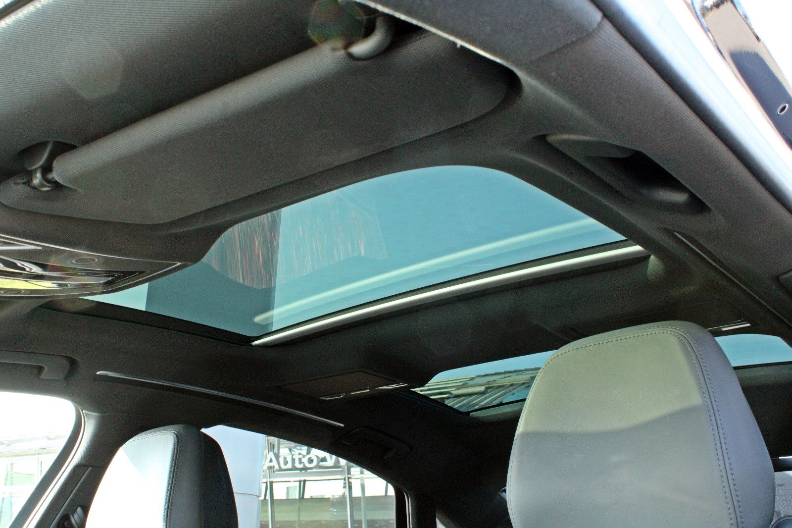 Audi A8 Lang 55TFSI S LINE BLACK - Samsaru's Car Outlet