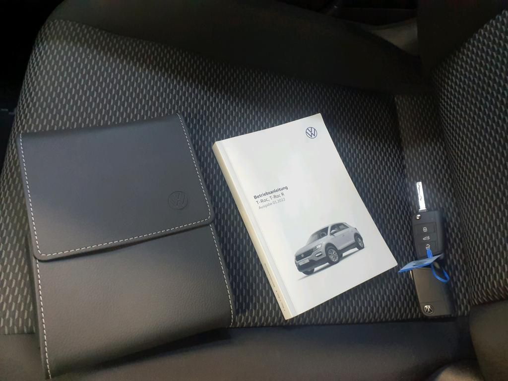 Volkswagen T-Roc 1.0 TSI - Samsaru's Car Outlet
