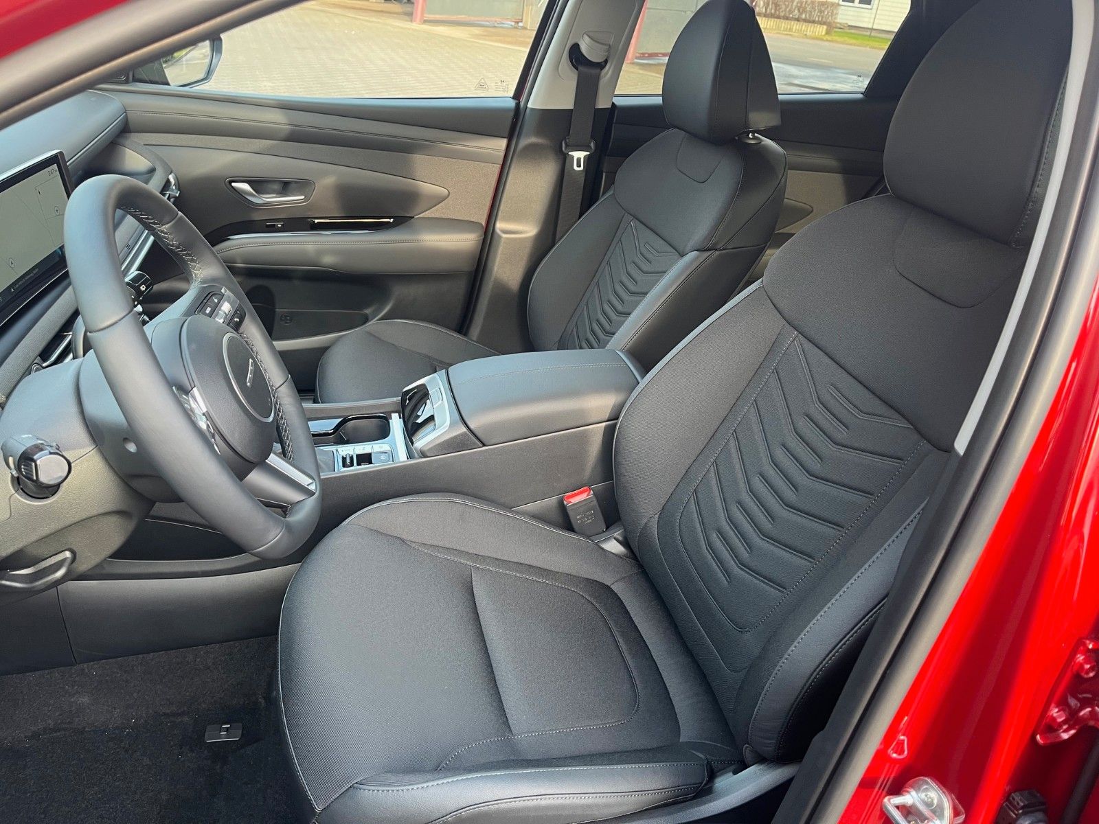 Hyundai Tucson 1.6 T-GDI MH Trend - Samsaru's Car Outlet