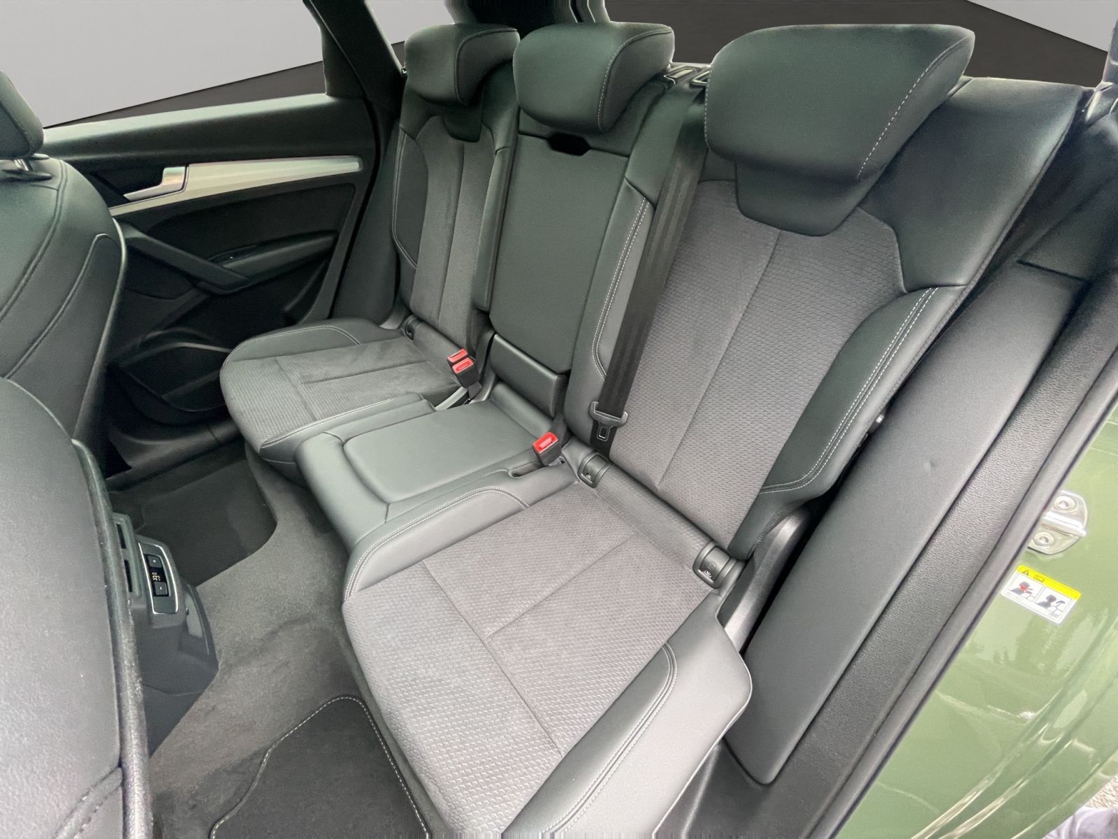 Audi Q5 40 TDI qu S line Matrix B&O Pano HuD AHK 360