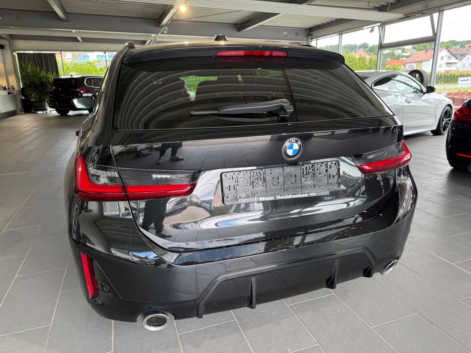 BMW 320d Touring M Sport - Samsaru's Car Outlet