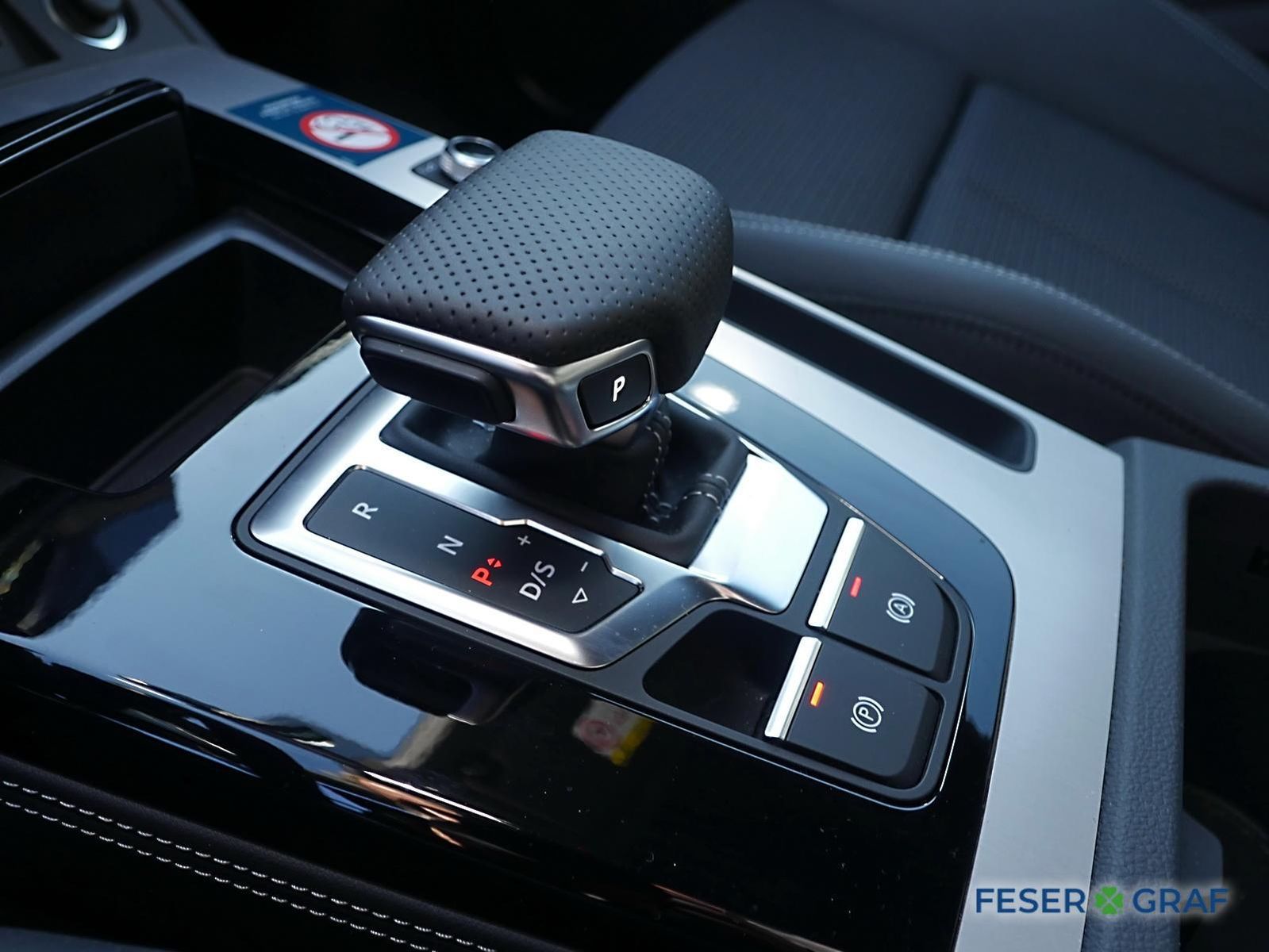 Audi Q5 Sportback 40 TDI quattro S line - Samsaru's Car Outlet