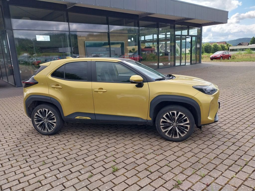 Toyota Yaris Cross Hybrid 1.5 VVT-i Elegant