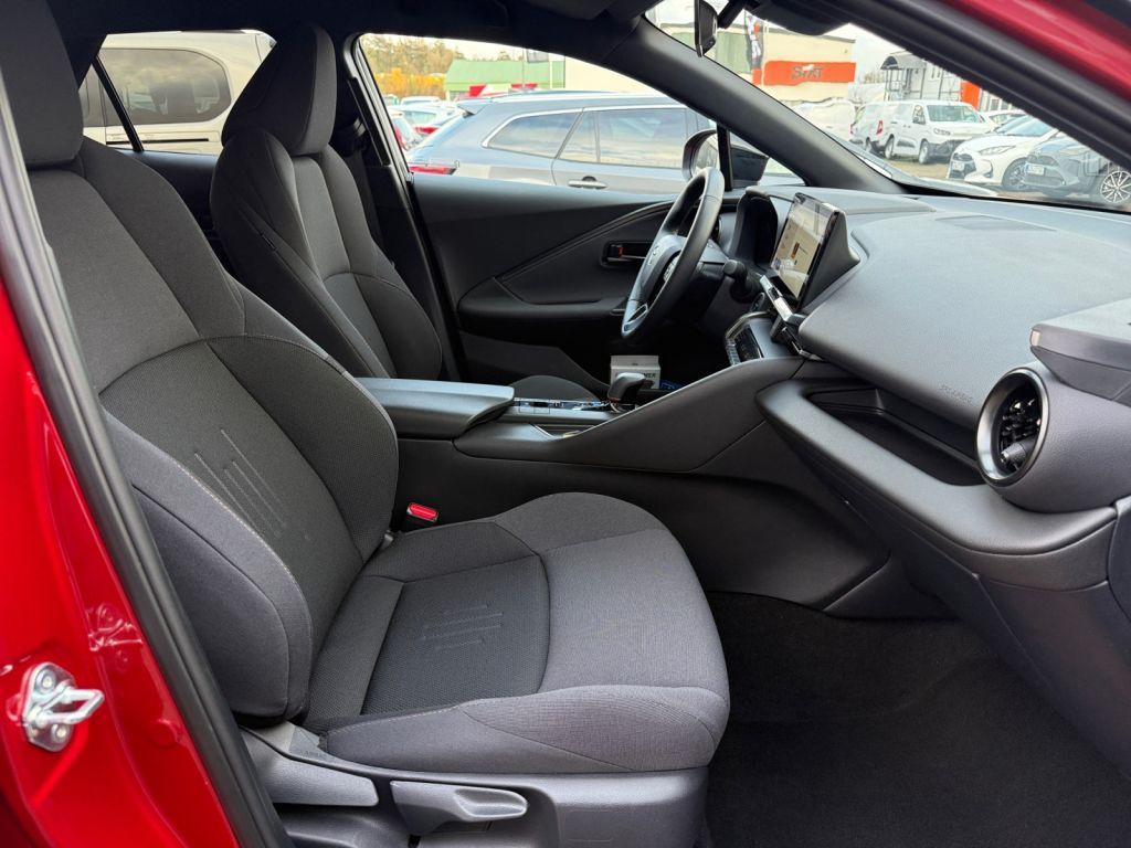 Toyota C-HR 2.0 Hybrid Teamplayer