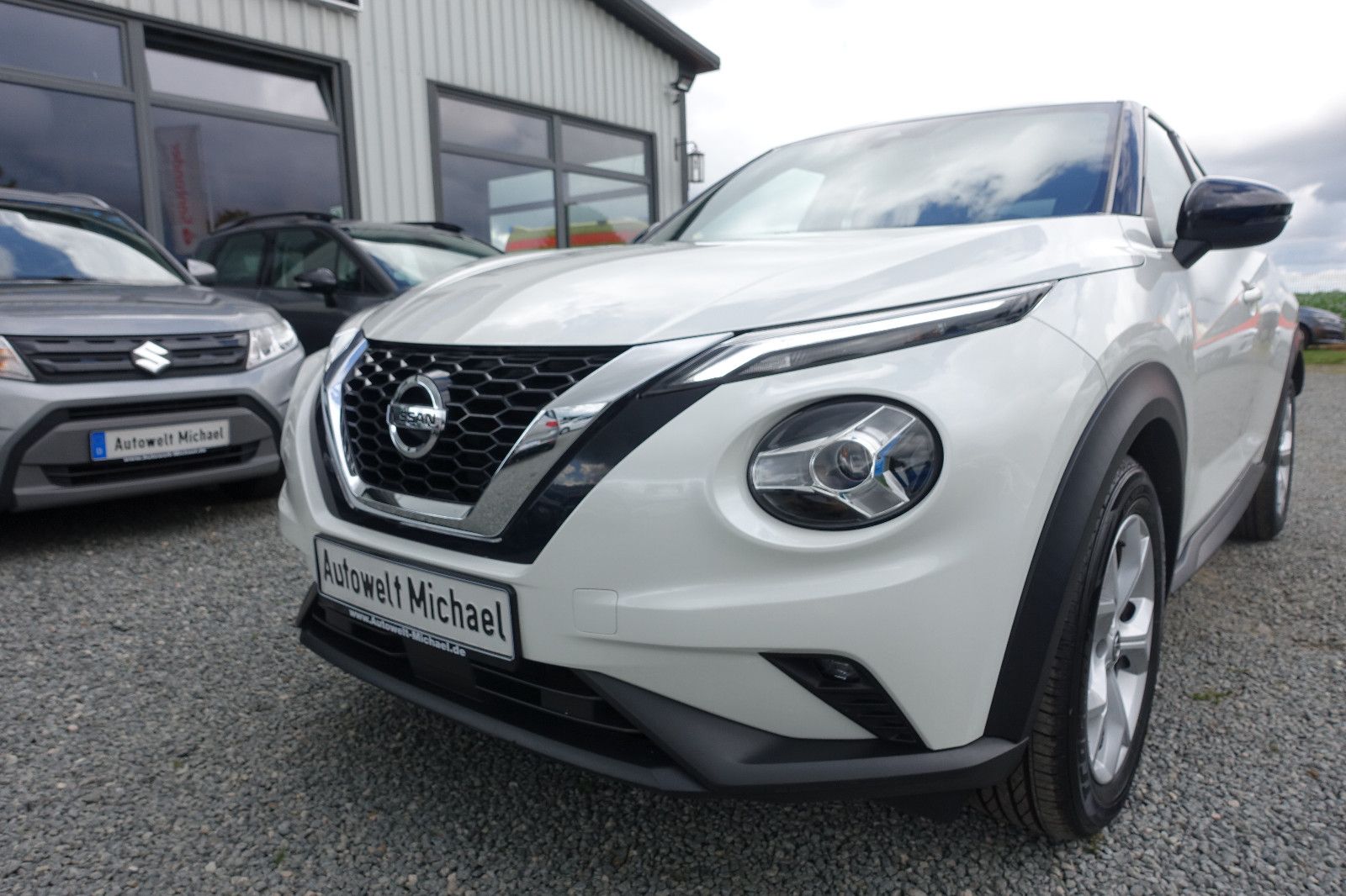 Nissan Juke 1.0 Aut. - Samsaru's Car Outlet