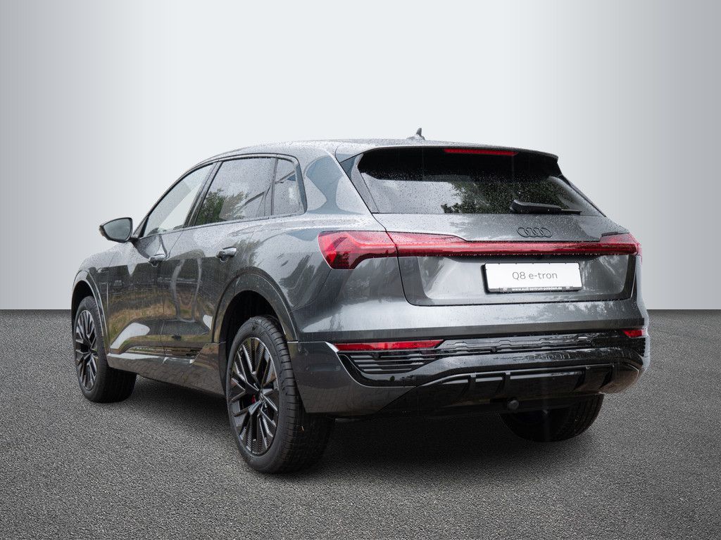 Audi Q8 S line 50 e-tron quattro - Samsaru's Car Outlet