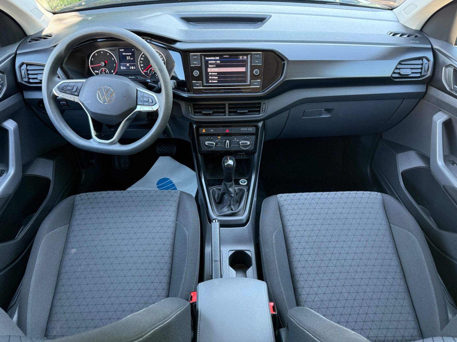 Volkswagen T-Cross Life 1.0 TSI - Samsaru's Car Outlet