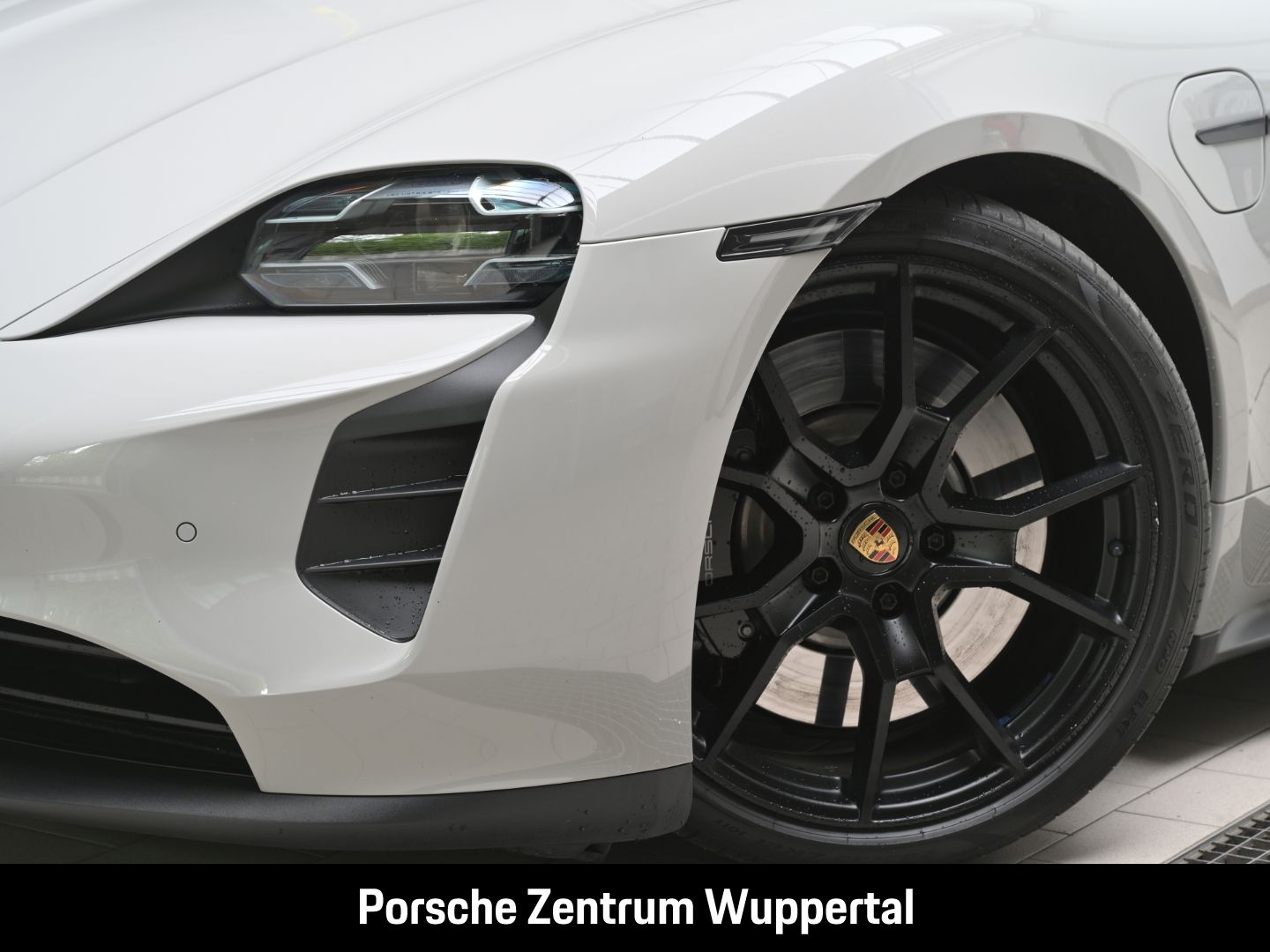 Porsche Taycan GTS Sport Turismo LED-Matrix Luftfederung