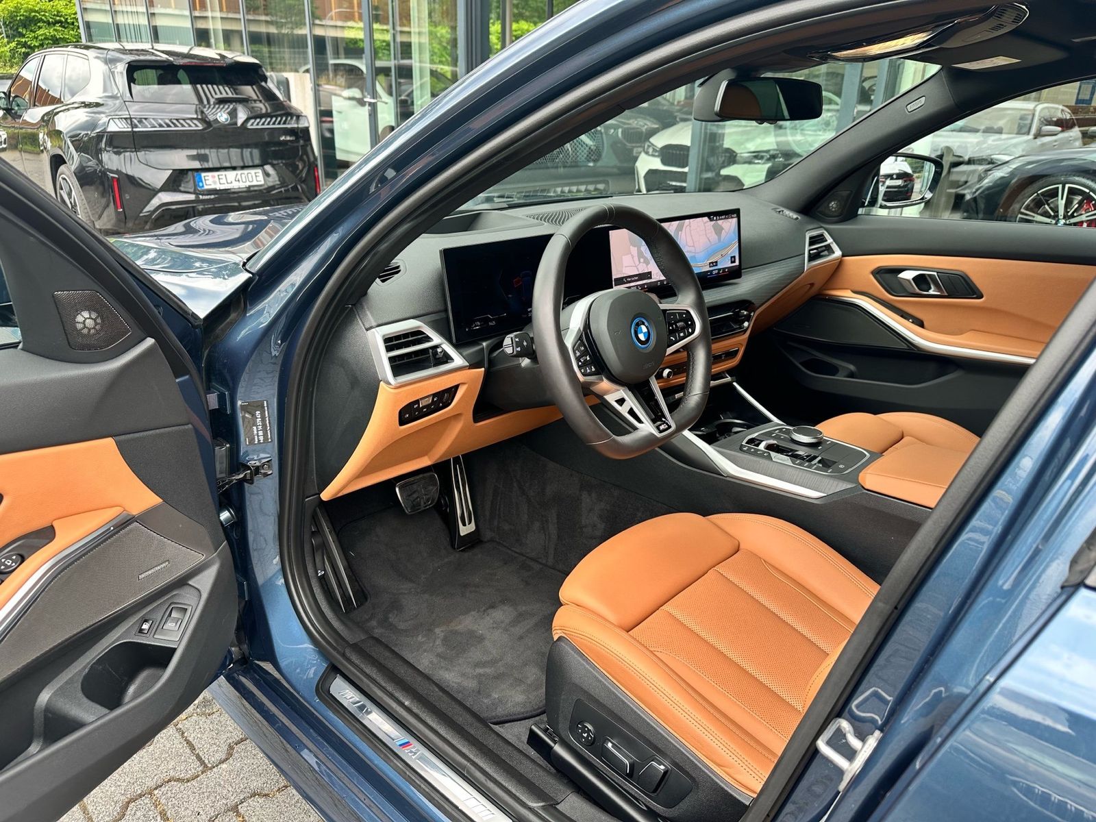 BMW 330e xDrive Touring M Sport Stop&Go Pano AHK 19"