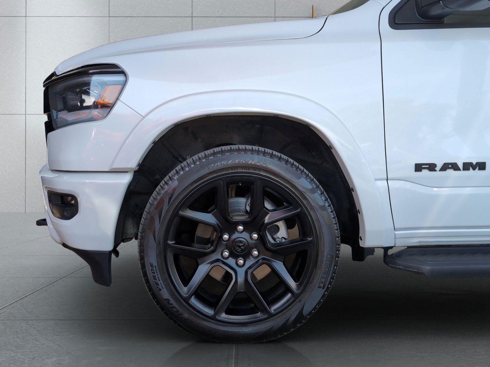 Dodge  1500 5.7 V8 HEMI Laie/1.Hd/LPG/AHK/Rollo
