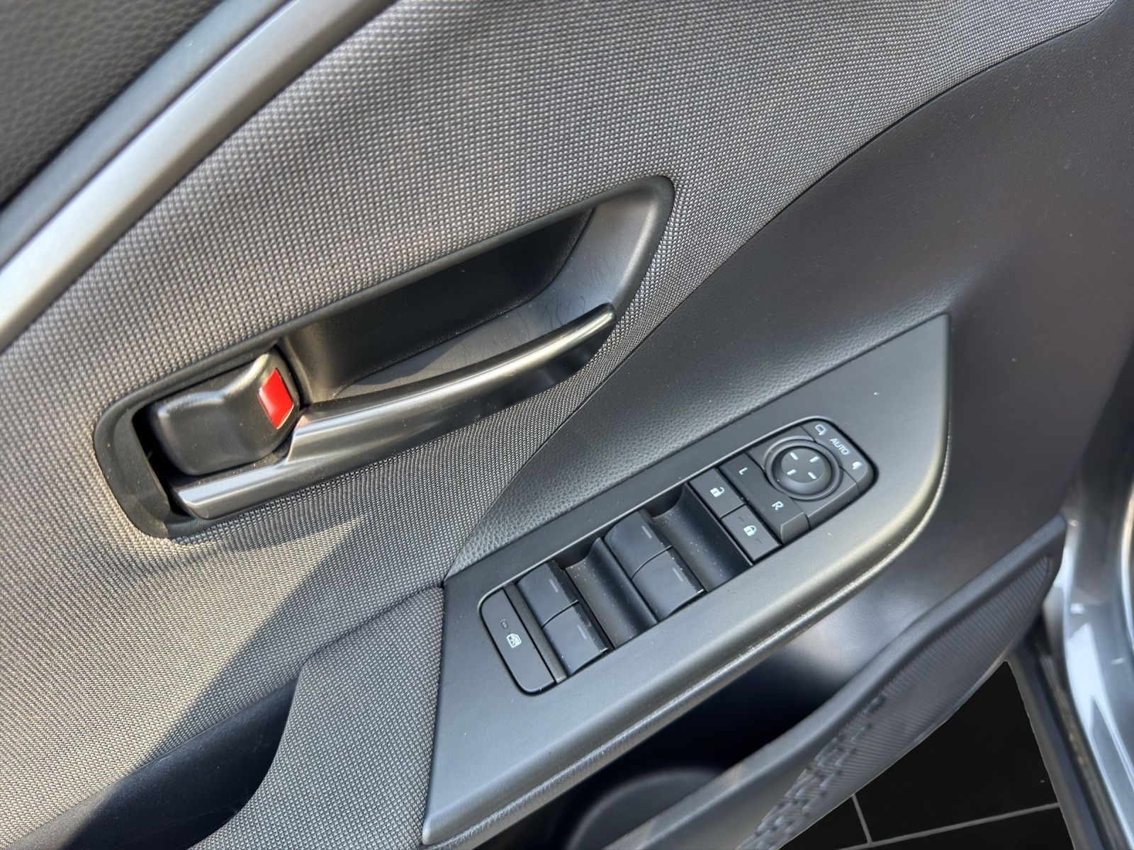 Toyota C-HR 1.8 Hybrid Teamplayer + Technik Paket