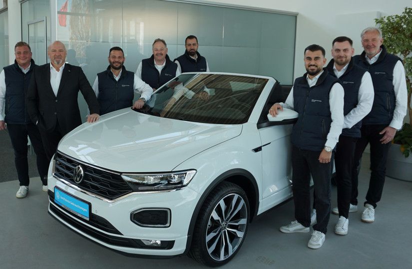 Volkswagen T-Roc 2.0 TSI DSG Sport - Samsaru's Car Outlet