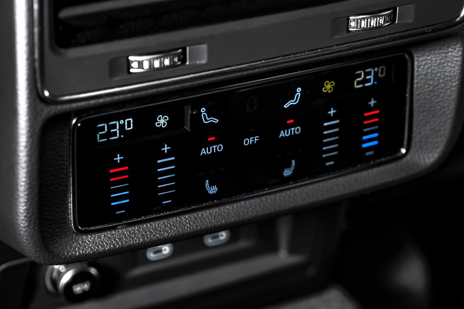 Audi RS Q8 CERAMIC/PPF/B&O/MATRIX/AUXILIARY/NIGHTVISI