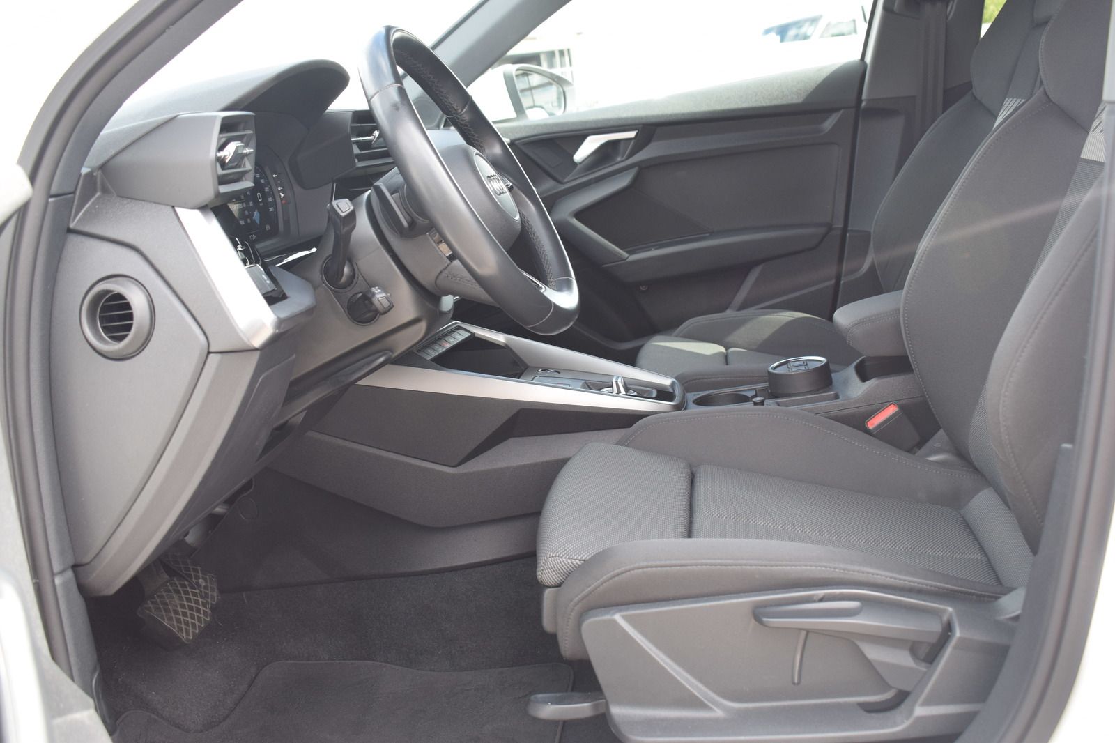 Audi A3 Sportback 30 TDI advanced Automatik/AHK