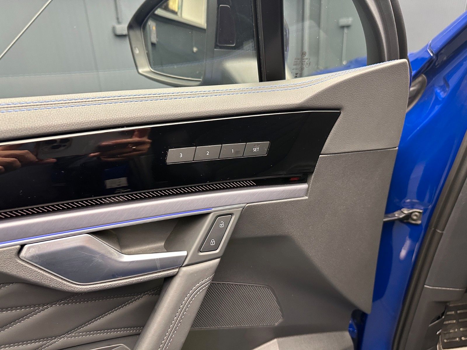 Volkswagen Touareg eHybrid 340 kW 4Mot. R-Line*21Zoll*DynAu