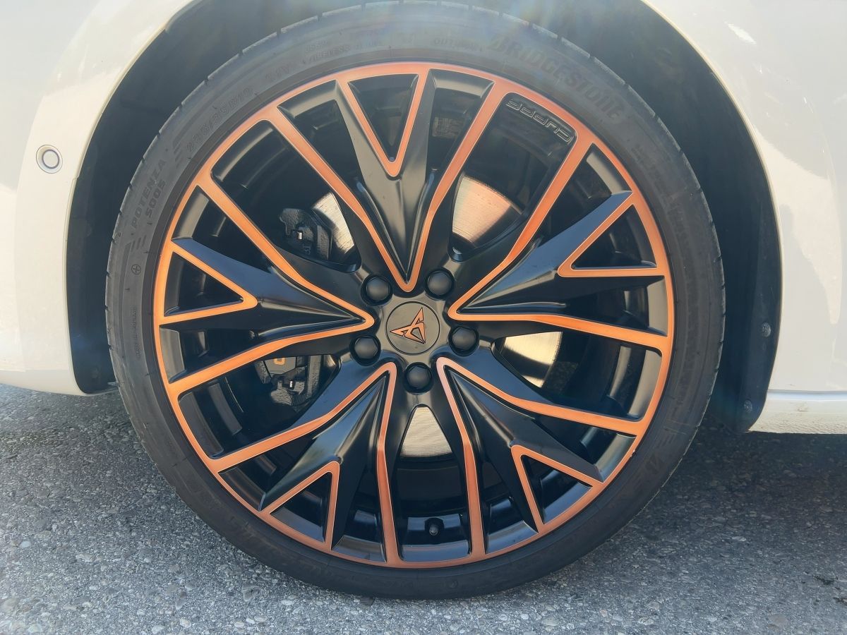 Cupra Leon VZ e-Hybrid - Samsaru's Car Outlet